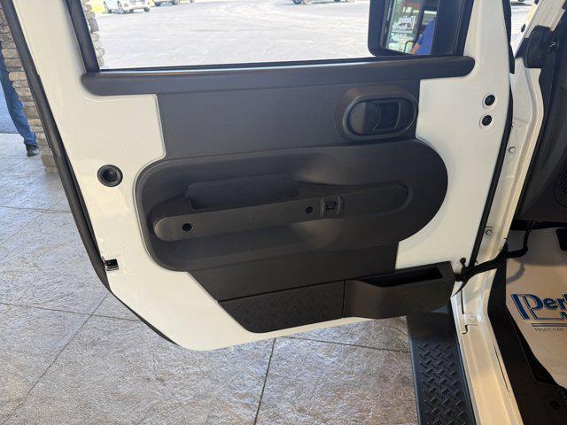used 2010 Jeep Wrangler Unlimited car, priced at $14,995