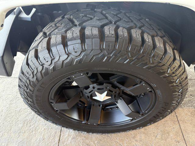 used 2010 Jeep Wrangler Unlimited car, priced at $14,995