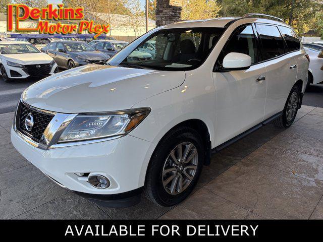 used 2015 Nissan Pathfinder car, priced at $7,995