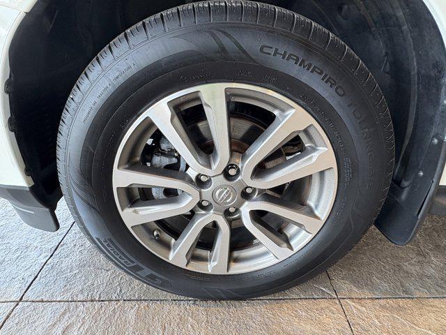 used 2015 Nissan Pathfinder car, priced at $7,995