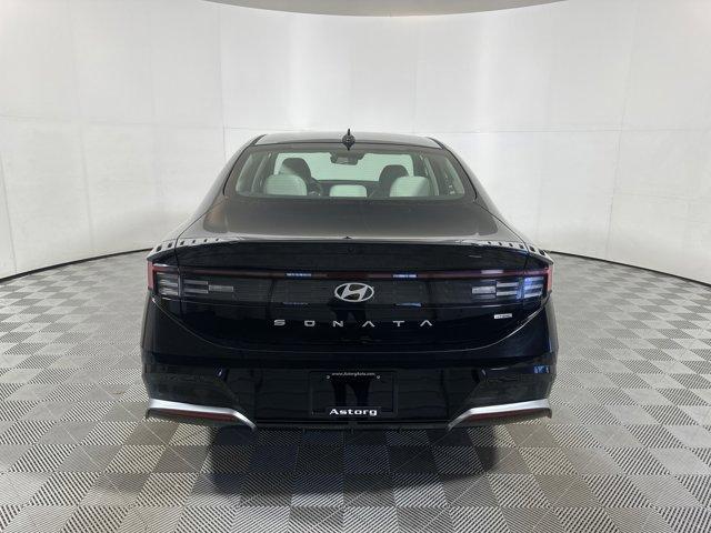 new 2025 Hyundai Sonata car, priced at $29,577