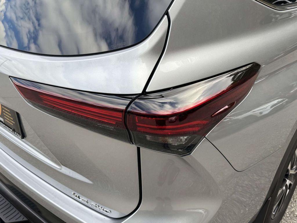 new 2025 Toyota Highlander car, priced at $48,877