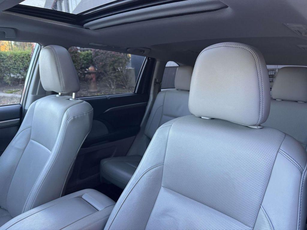 used 2019 Toyota Highlander car, priced at $26,388