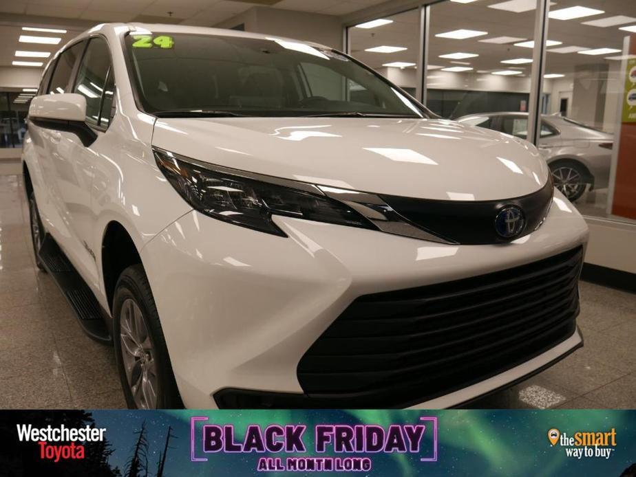 used 2024 Toyota Sienna car, priced at $64,988