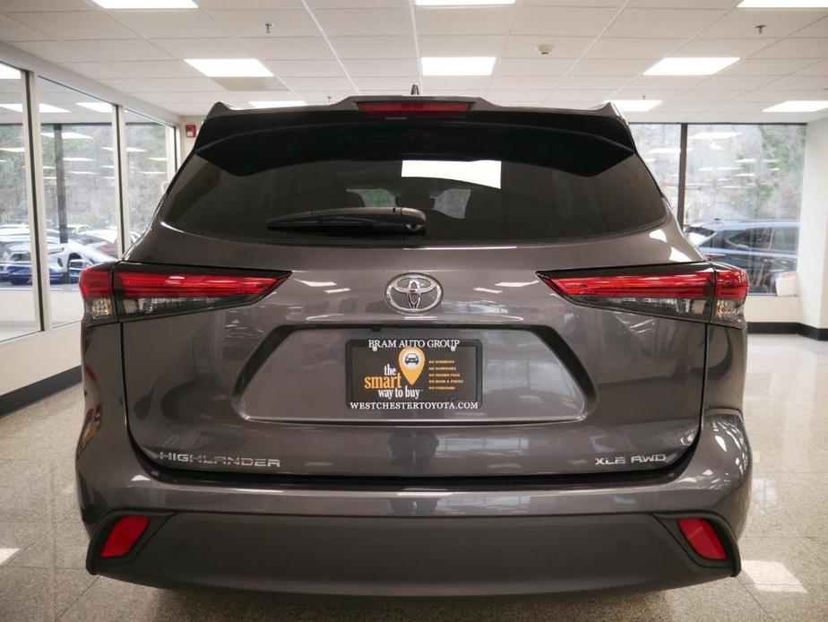 used 2023 Toyota Highlander car, priced at $39,988