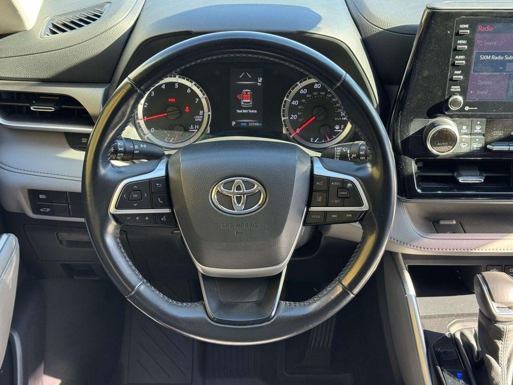 used 2022 Toyota Highlander car, priced at $31,888
