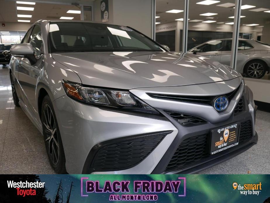 used 2022 Toyota Camry Hybrid car, priced at $28,788