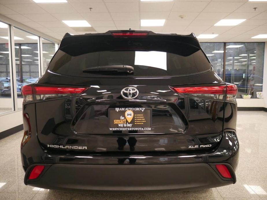 used 2023 Toyota Highlander car, priced at $39,988