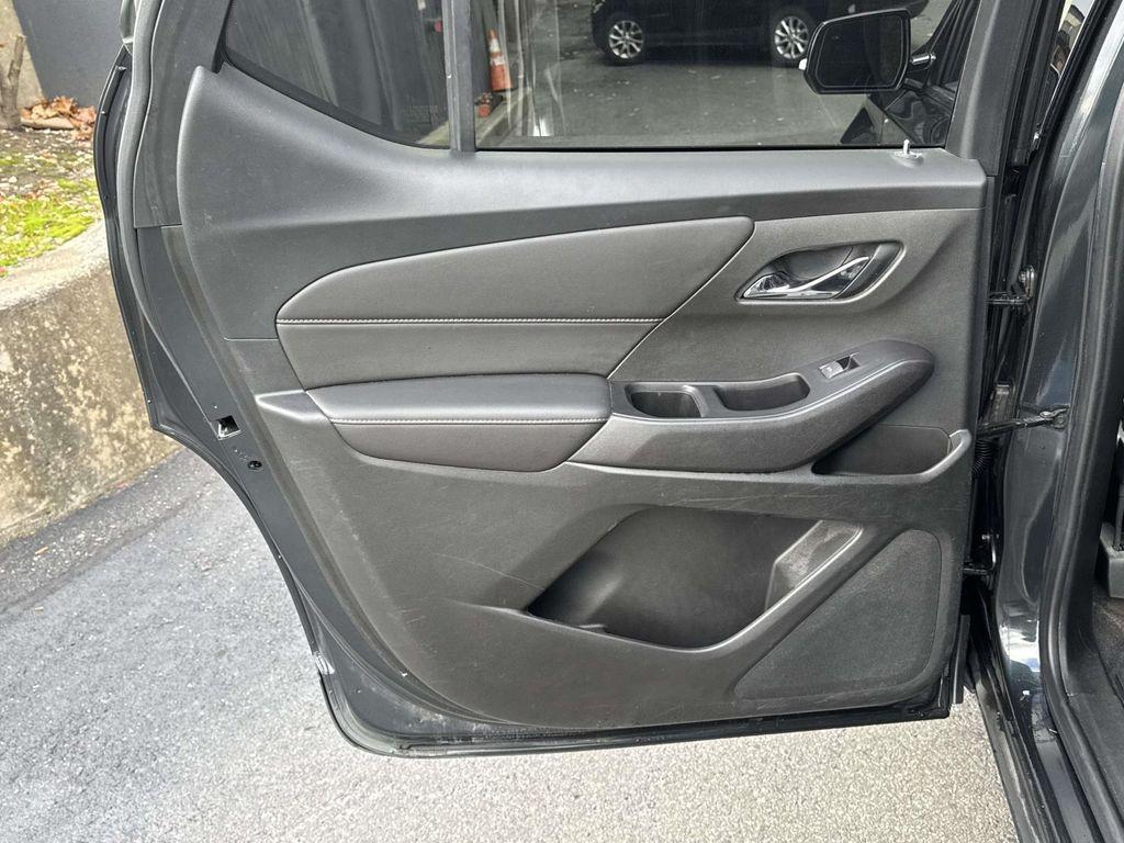 used 2020 Chevrolet Traverse car, priced at $16,988