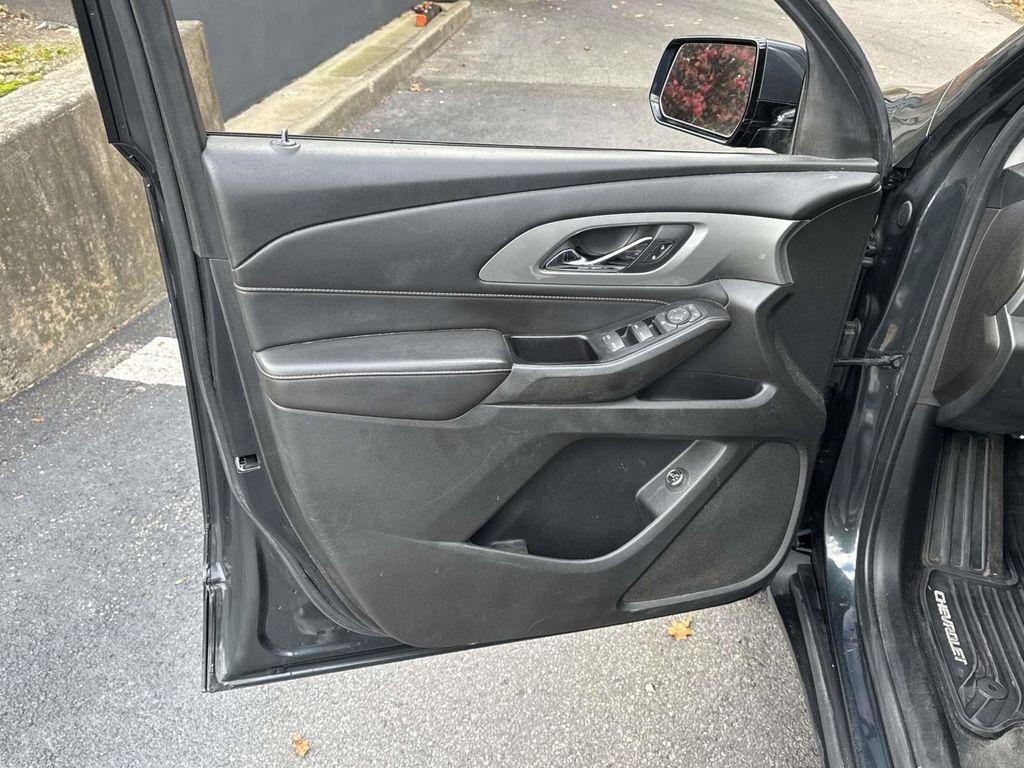 used 2020 Chevrolet Traverse car, priced at $16,988