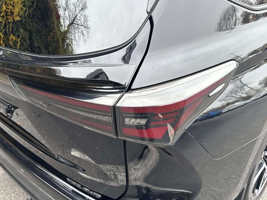 used 2021 Toyota Highlander car, priced at $38,488