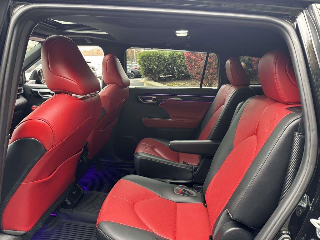 used 2021 Toyota Highlander car, priced at $38,488