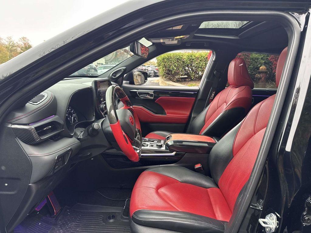 used 2021 Toyota Highlander car, priced at $38,488