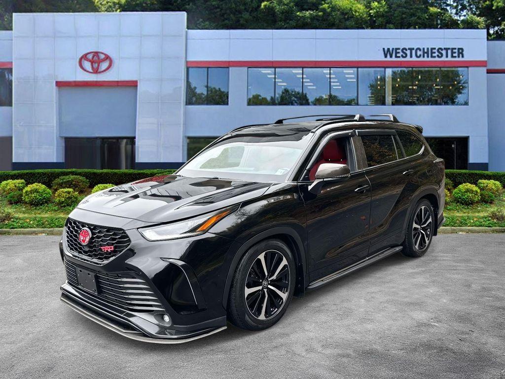 used 2021 Toyota Highlander car, priced at $38,488