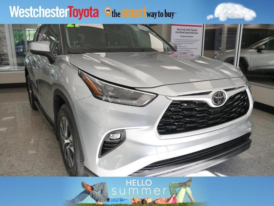 used 2021 Toyota Highlander car, priced at $30,495