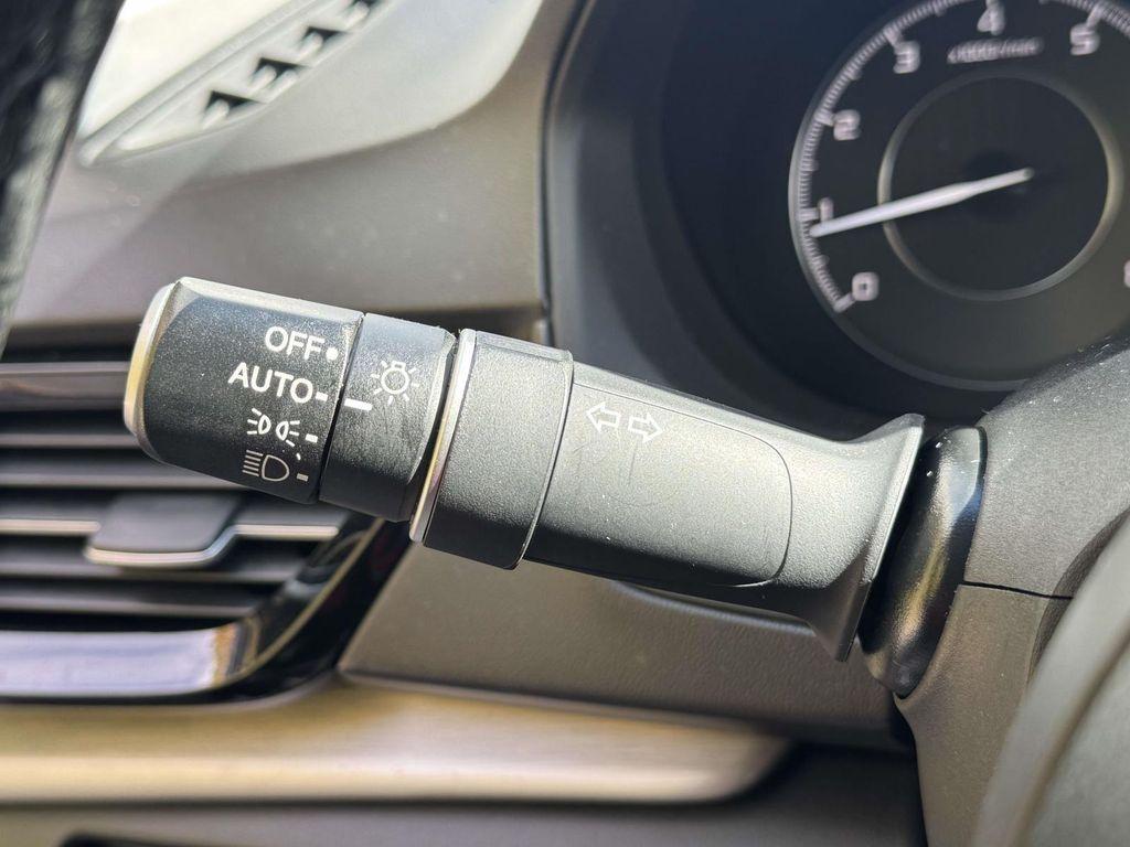 used 2020 Acura RDX car, priced at $26,588