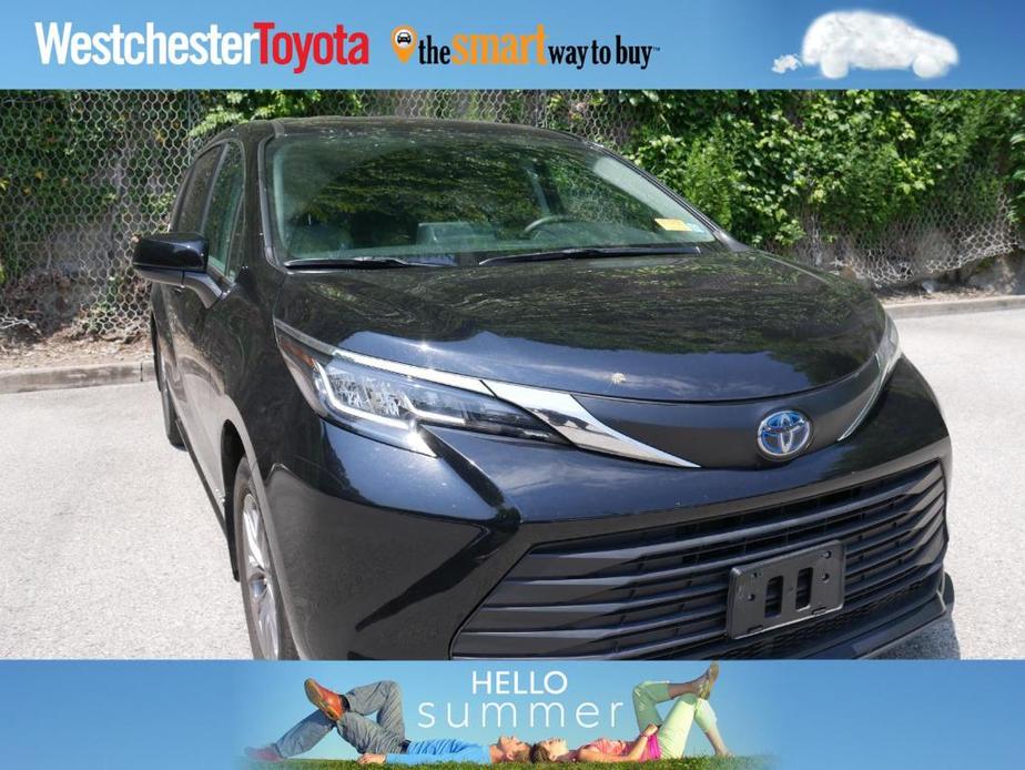 used 2021 Toyota Sienna car, priced at $37,998