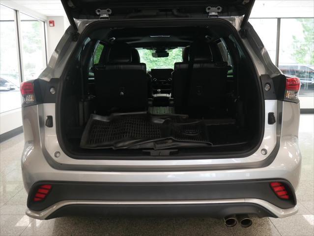 used 2023 Toyota Highlander car, priced at $38,588