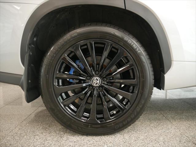 used 2023 Toyota Highlander car, priced at $38,588