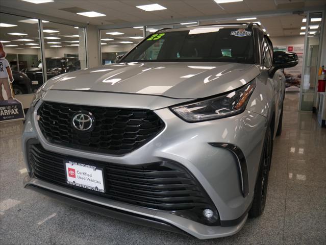 used 2023 Toyota Highlander car, priced at $38,588