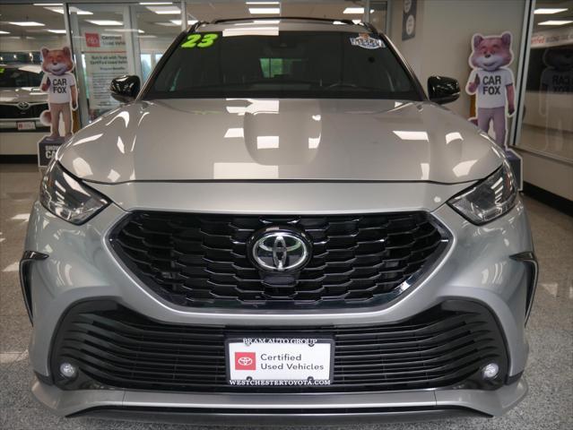 used 2023 Toyota Highlander car, priced at $38,588