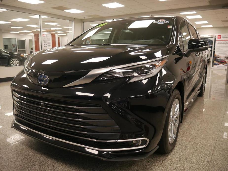 used 2023 Toyota Sienna car, priced at $55,988