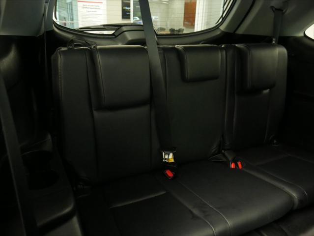 used 2019 Toyota Highlander car, priced at $30,688