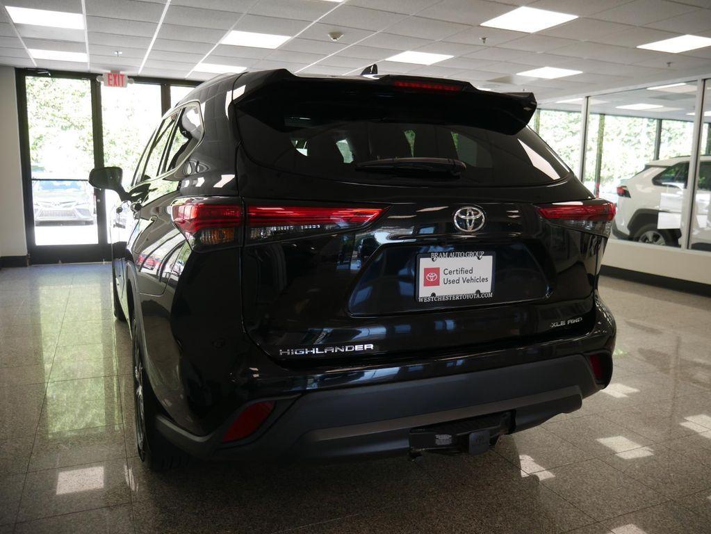 used 2021 Toyota Highlander car, priced at $32,888