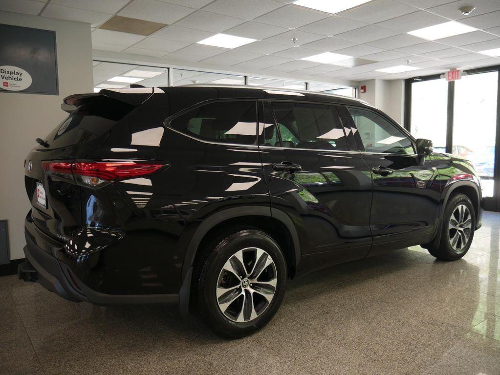 used 2021 Toyota Highlander car, priced at $32,888
