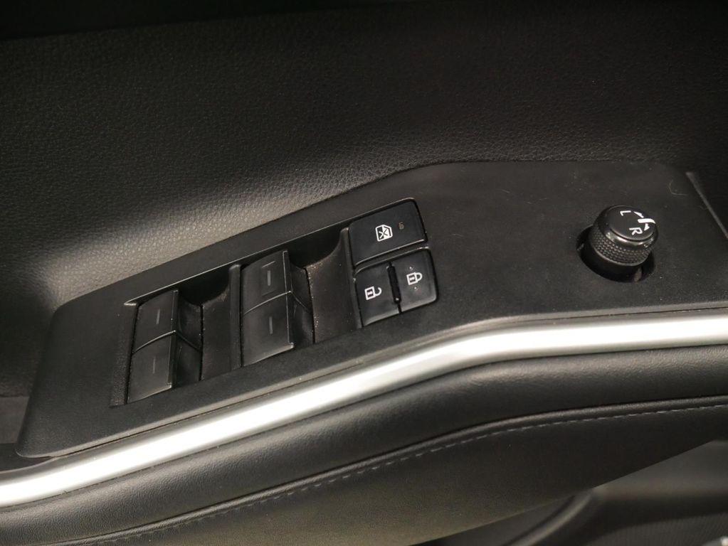 used 2021 Toyota Highlander car, priced at $32,888