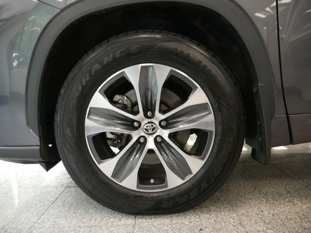 used 2023 Toyota Highlander car, priced at $35,788