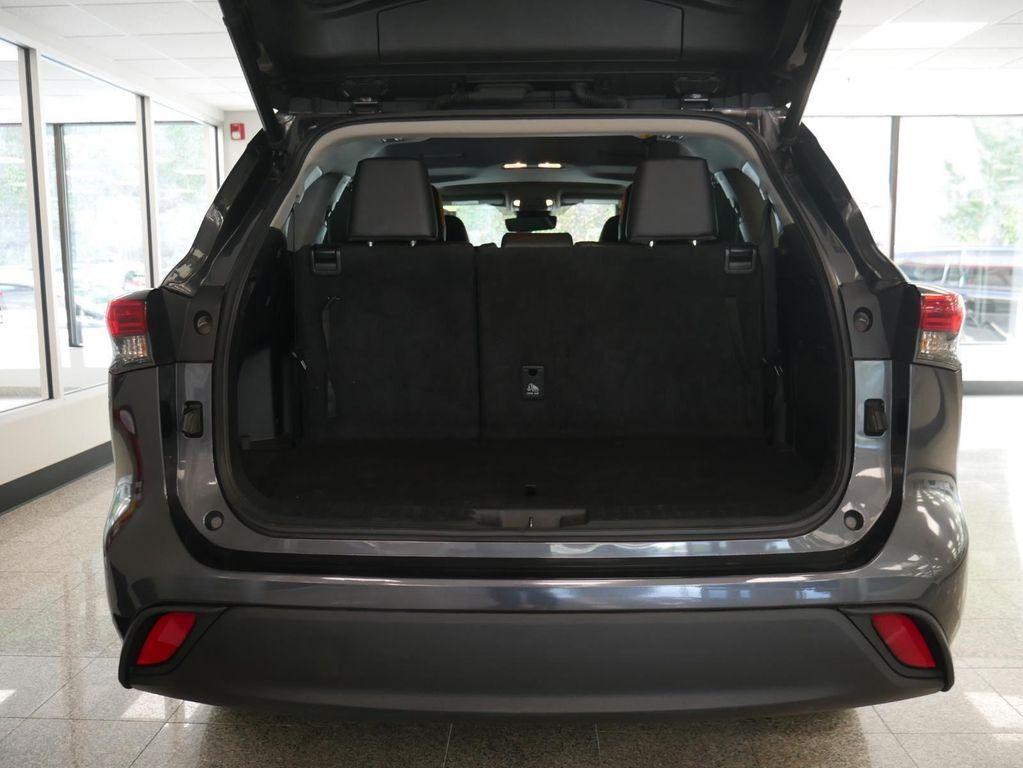 used 2023 Toyota Highlander car, priced at $35,788
