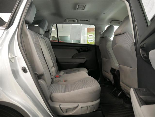 used 2022 Toyota Highlander car, priced at $32,988