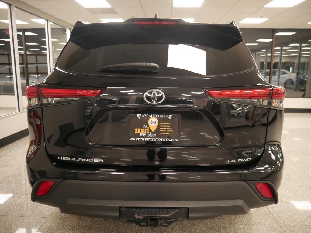 used 2022 Toyota Highlander car, priced at $32,388