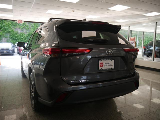 used 2021 Toyota Highlander car, priced at $32,888
