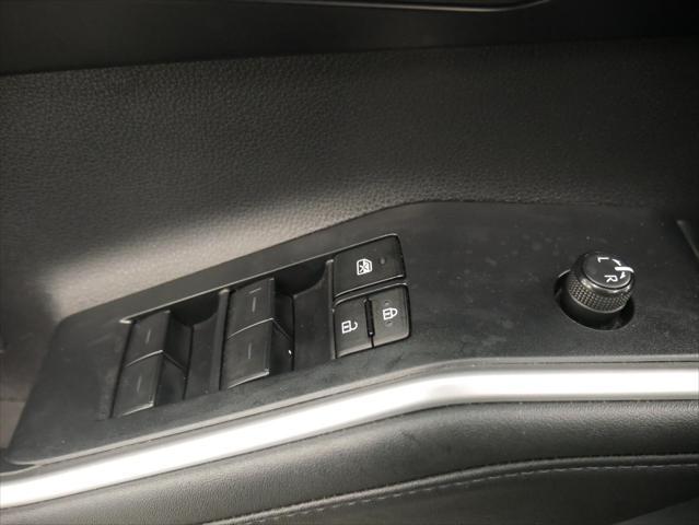used 2023 Toyota Highlander car, priced at $34,888