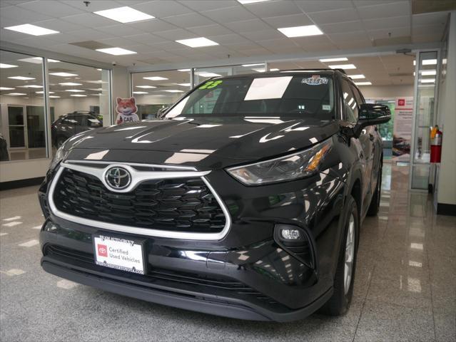 used 2023 Toyota Highlander car, priced at $34,888