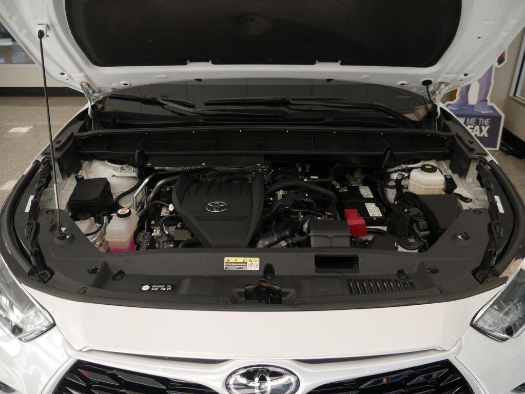 used 2023 Toyota Highlander car, priced at $39,588