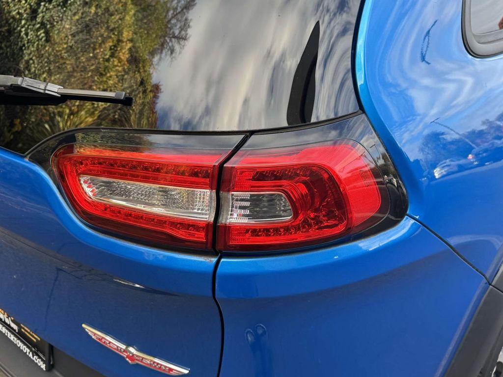 used 2017 Jeep Cherokee car, priced at $14,888