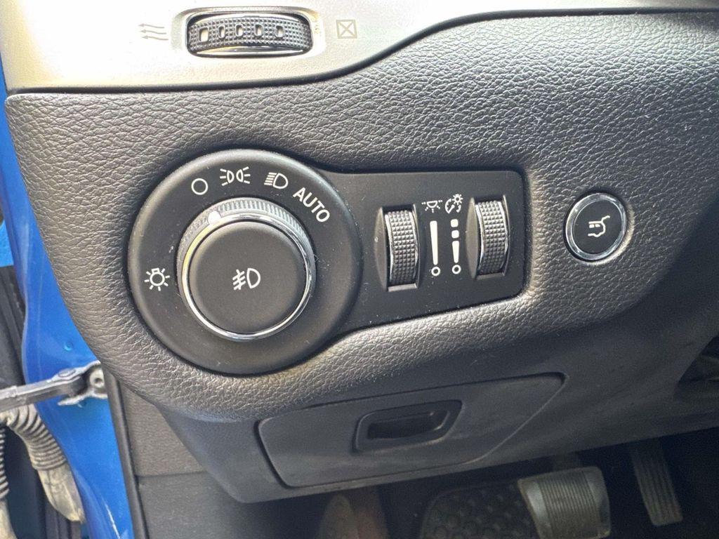 used 2017 Jeep Cherokee car, priced at $14,888