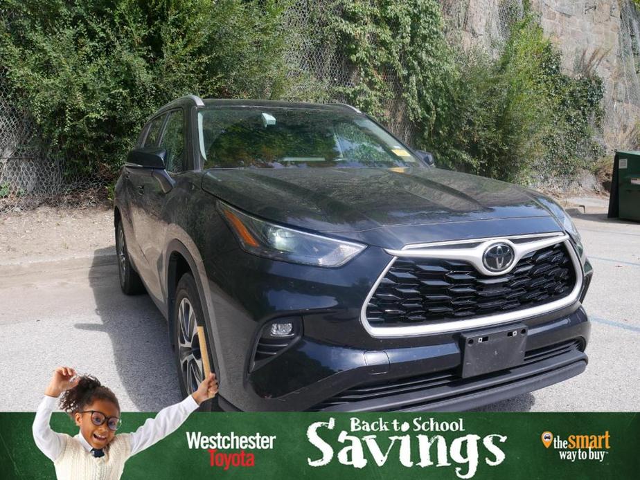 used 2023 Toyota Highlander car, priced at $40,788