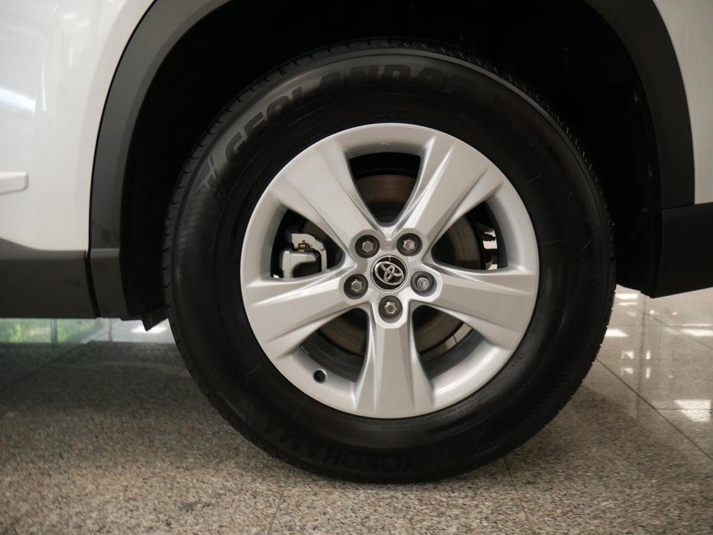 used 2025 Toyota Highlander car, priced at $44,488