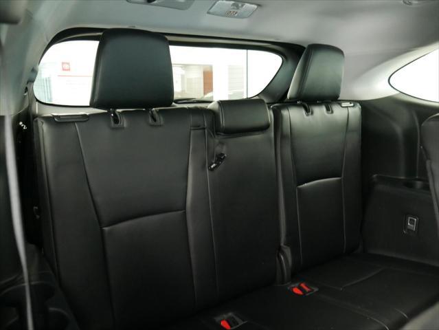 used 2022 Toyota Highlander car, priced at $34,988