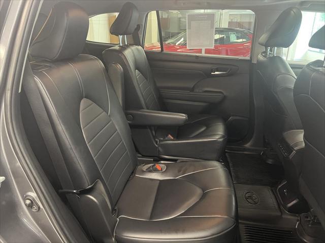 used 2023 Toyota Highlander car, priced at $40,788
