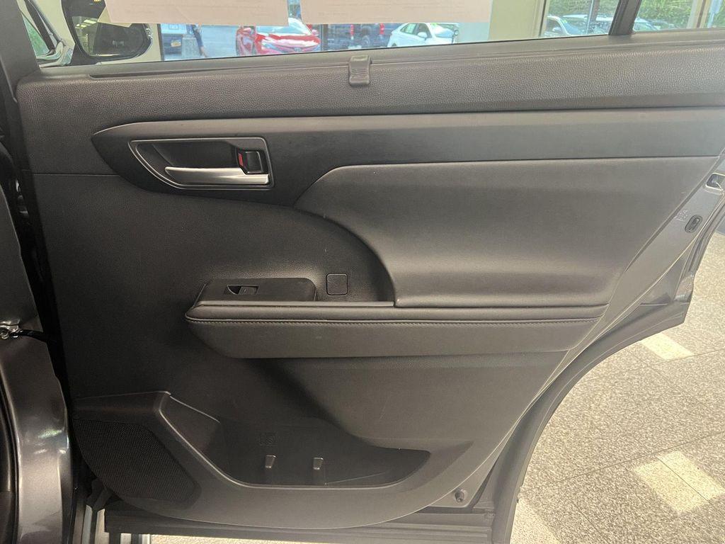 used 2023 Toyota Highlander car, priced at $39,288