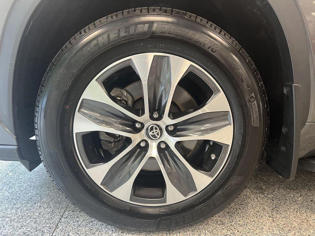 used 2023 Toyota Highlander car, priced at $39,288