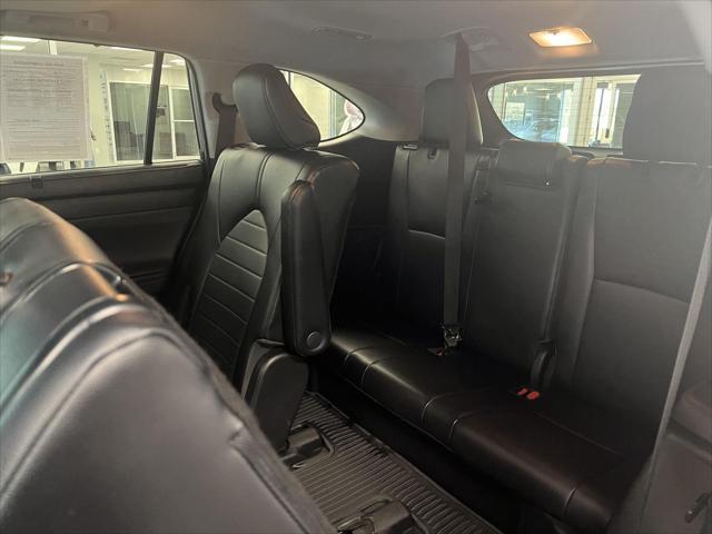 used 2023 Toyota Highlander car, priced at $40,788