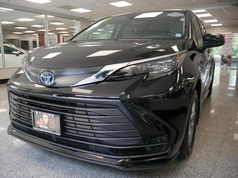 used 2024 Toyota Sienna car, priced at $49,988