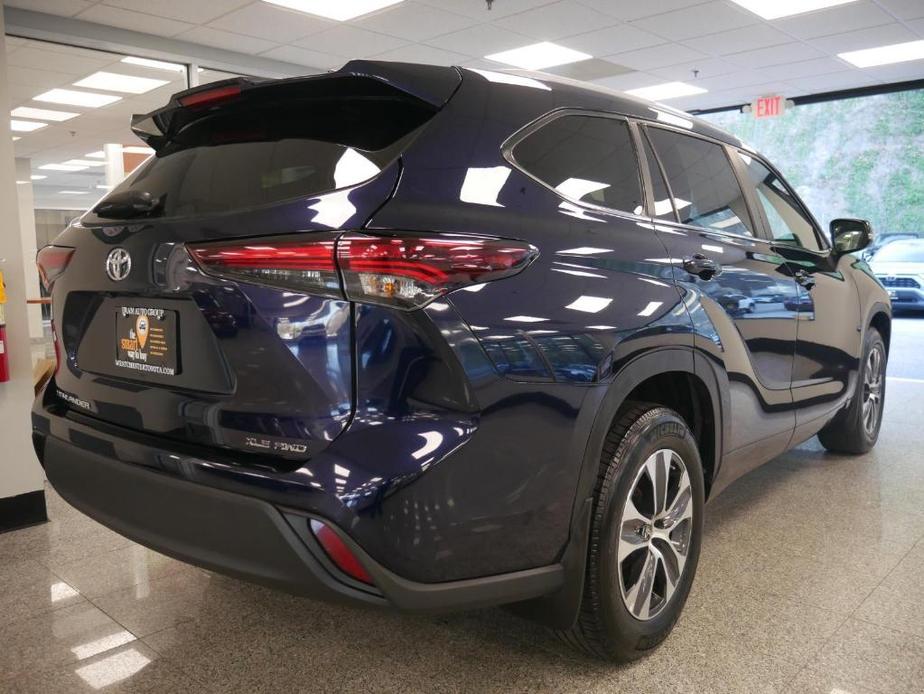 used 2024 Toyota Highlander car, priced at $41,488