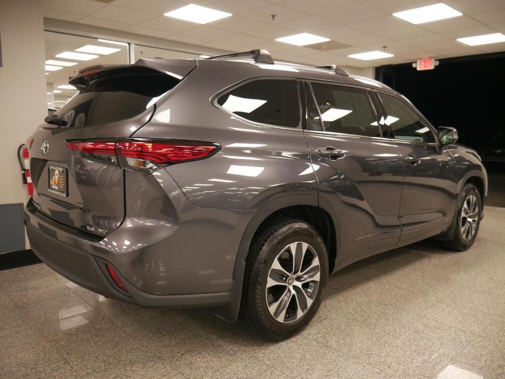 used 2021 Toyota Highlander car, priced at $30,588